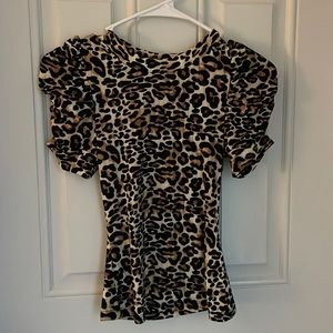 Francesca Cheetah flowy shoulder shirt